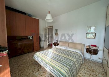 Camera / camera da letto - Trilocale via degli oleandri
 
42, Aprilia - foto 22