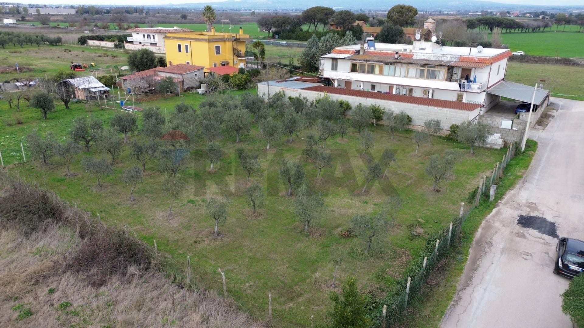 Casa all\'aperto - Building land VIA VALGROSINA
 
13, Aprilia - photo 3