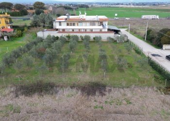 Casa all\'aperto - Building land VIA VALGROSINA
 
13, Aprilia - photo 4