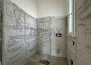 Bagno - Casa semi indipendente Via Guardapasso
1, Aprilia - foto 29