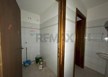 Bagno - Commercial Premises dei tinozzi
 
SNC, Nettuno - photo 8