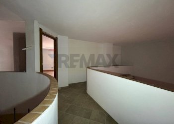 Hall / corridoio - Commercial Premises dei tinozzi
 
SNC, Nettuno - photo 21