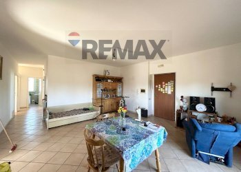 Sala da pranzo - Quadrilocale Via Peccia
10, Aprilia - foto 3
