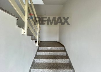 Scale - Villa Via Apriliana
28, Aprilia - foto 31