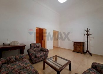 Soggiorno - Casa indipendente San Vito dei Normanni - foto 3