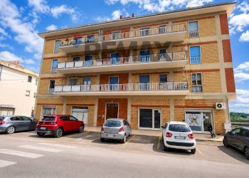 Edificio all\'aperto - Appartamento dante alighieri
 
52, Larino - foto 1