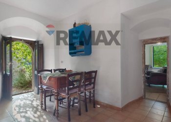 Sala da pranzo - Rustic Contrada an Pietro
 
3, Torrenova - photo 10