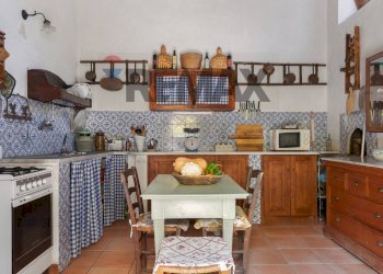 Cucina - Rustic Contrada an Pietro
 
3, Torrenova - photo 27
