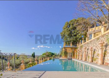 Piscina - Villa Crespina Lorenzana - photo 5