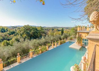 Piscina - Villa Crespina Lorenzana - photo 28