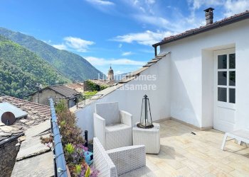 Foto 1 - Casa semi indipendente Vicolo Castello, Montalto Carpasio - foto 1