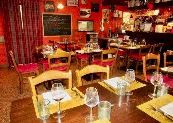 Sala da pranzo - Locale Commerciale borgo paggeria
12, Parma - foto 6