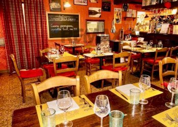 Sala da pranzo - Locale Commerciale borgo paggeria
12, Parma - foto 10