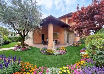 Foto 1 - Semi-detached house via Martin Luther King
 
34, Rovato - photo 1