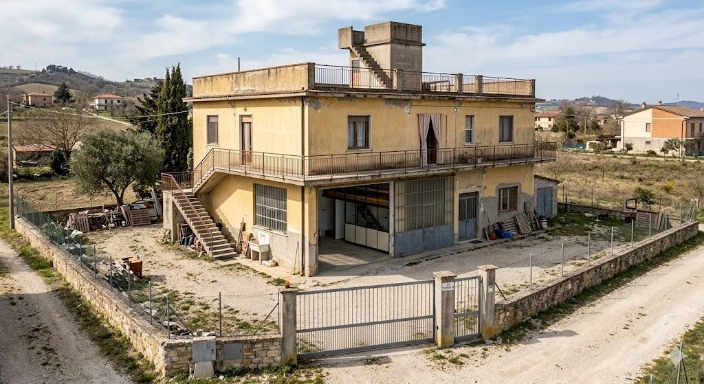 Foto 1 - Trilocale VIA POLVERIGI
 
63, Roma - foto 1
