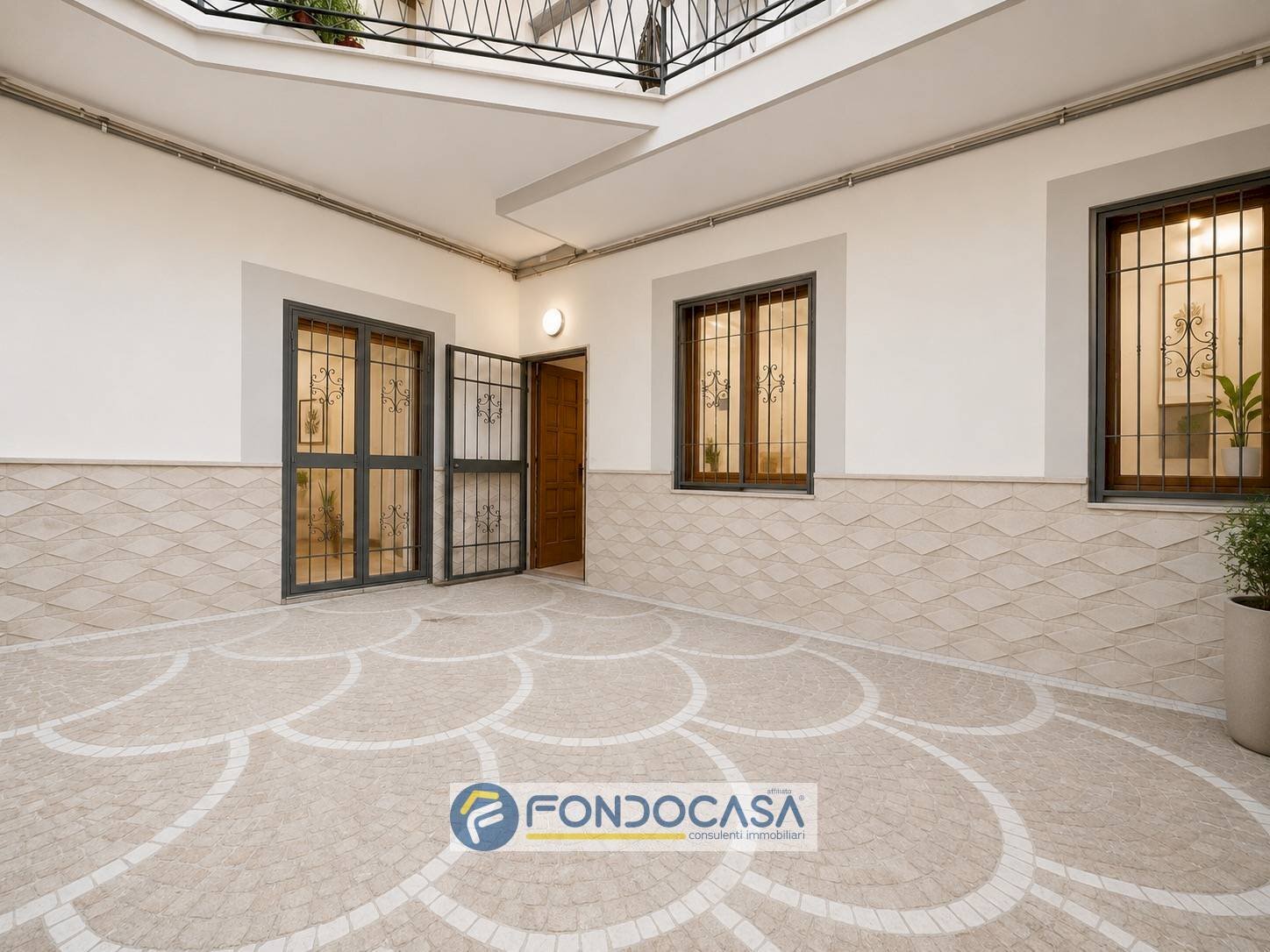 Foto 2 - Three-room apartment VIA UGO FOSCOLO, Aversa - photo 2