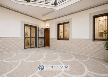 Foto 2 - Three-room apartment VIA UGO FOSCOLO, Aversa - photo 2
