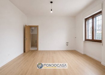 Foto 6 - Three-room apartment VIA UGO FOSCOLO, Aversa - photo 6