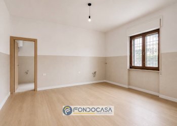 Foto 21 - Three-room apartment VIA UGO FOSCOLO, Aversa - photo 21