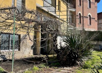 Casa all\'aperto - Semi-detached house Via Cristoforo Colombo
 
56, Moncalieri - photo 1