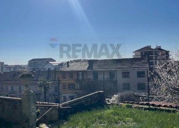 Edificio all\'aperto - Semi-detached house Via Cristoforo Colombo
 
56, Moncalieri - photo 3