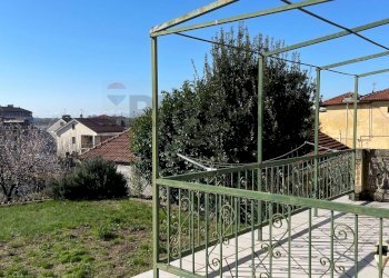 Giardino - Semi-detached house Via Cristoforo Colombo
 
56, Moncalieri - photo 8