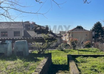 Vista delle montagne - Semi-detached house Via Cristoforo Colombo
 
56, Moncalieri - photo 14