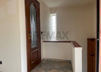 Hall / corridoio - Semi-detached house Via Cristoforo Colombo
 
56, Moncalieri - photo 27