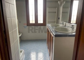 Bagno - Semi-detached house Via Cristoforo Colombo
 
56, Moncalieri - photo 36