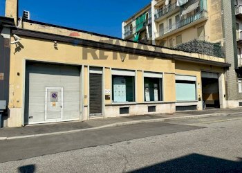 Edificio all\'aperto - Locale Commerciale via dogliani
14, Torino - foto 1