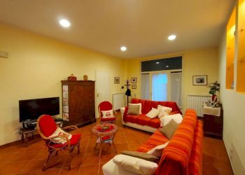 soggiorno - Casa semi indipendente Strada statale 317, Marsciano - foto 12