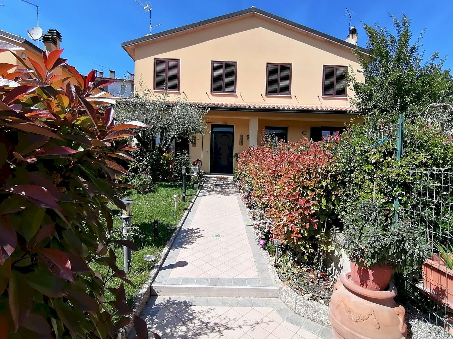 facciata - Casa semi indipendente Via Martio Bulgarelli
 
9/B, Marsciano - foto 2