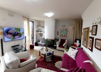 soggiorno - Semi-detached house Via Martio Bulgarelli
 
9/B, Marsciano - photo 7