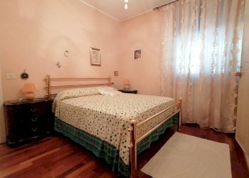 camera da letto - Semi-detached house Via Martio Bulgarelli
 
9/B, Marsciano - photo 12