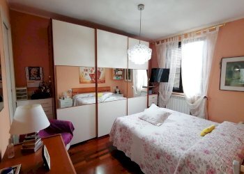 camera da letto - Semi-detached house Via Martio Bulgarelli
 
9/B, Marsciano - photo 13