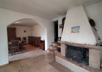 soggiorno - Independent house Vocabolo Carpeneto
 
1, Marsciano - photo 11