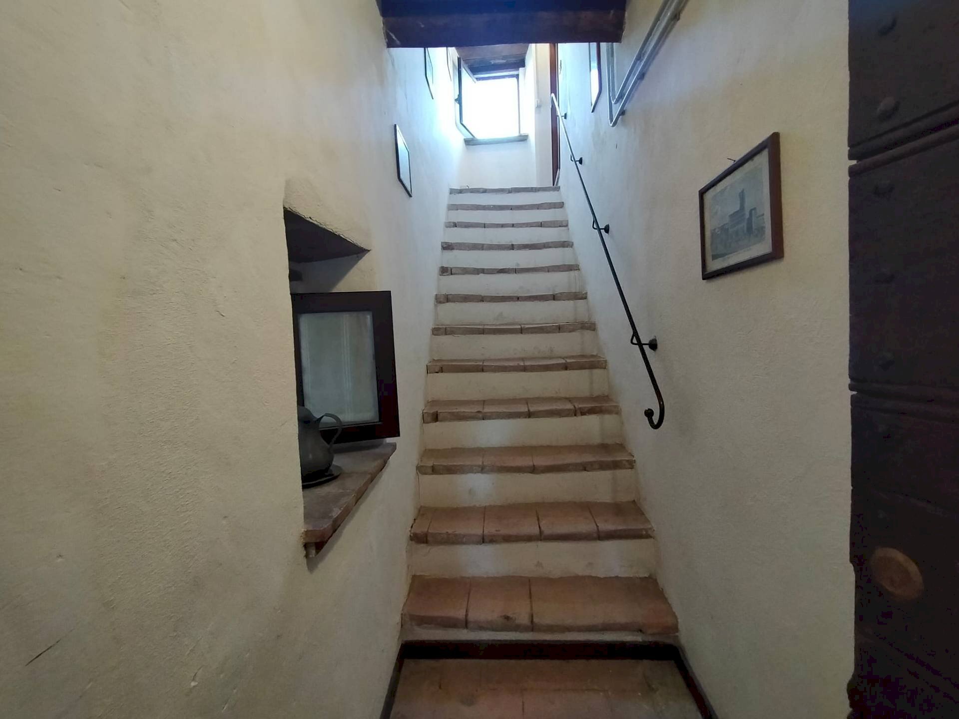 Foto 3 - Attico Vicolo VIII di via Roma
 
4, Fratta Todina - foto 3