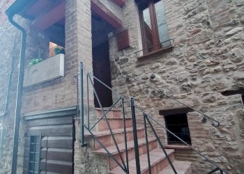 Foto 2 - Attic Vicolo VIII di via Roma
 
4, Fratta Todina - photo 2