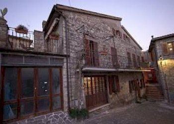 Foto 1 - Casa indipendente via Rotecastello Centro
 
29, San Venanzo - foto 1