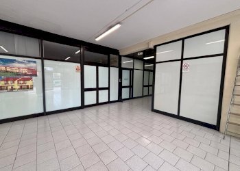 Foto 4 - Office Via Anselmo Marabini
 
4, Marsciano - photo 4