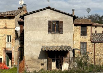 Foto 2 - Semi-detached house Piazza della Vittoria
 
13, Marsciano - photo 2