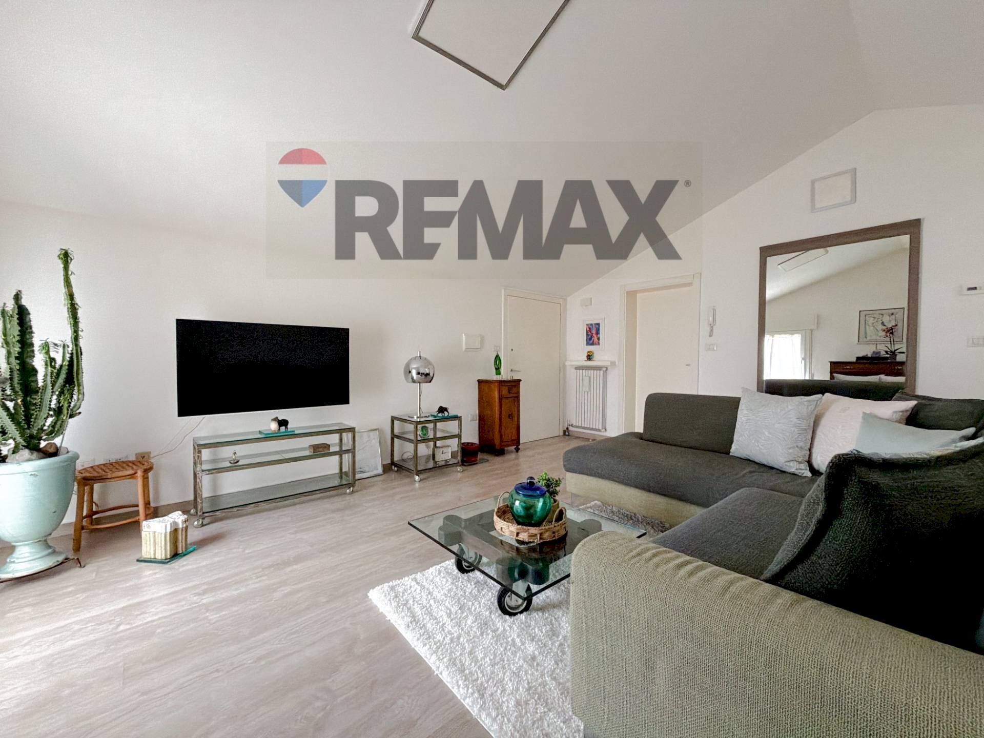 Soggiorno - Three-room apartment via fabio filzi
 
17, Gabicce Mare - photo 1