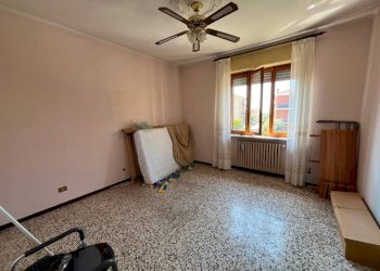 Camera da letto - Four-room apartment via Giovanni Giolitti, 2, Chieri - photo 8