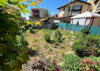 Giardino - Four-room apartment via Giovanni Giolitti, 2, Chieri - photo 31