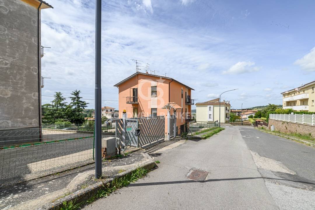 Foto 2 - Quadrilocale Via Toscana
 
12, Monte Romano - foto 2