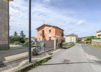 Foto 2 - Four-room apartment Via Toscana
 
12, Monte Romano - photo 2