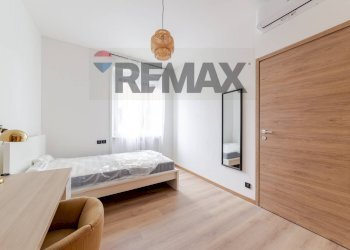 Camera / camera da letto - Four-room apartment Via Emilio De Martino
1, Milano - photo 16