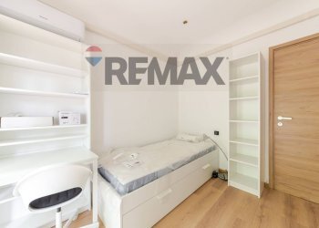 Camera / camera da letto - Four-room apartment Via Emilio De Martino
1, Milano - photo 29