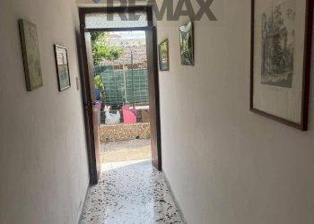Hall / corridoio - Three-room apartment via pietro fedele
 
60, Minturno - photo 6
