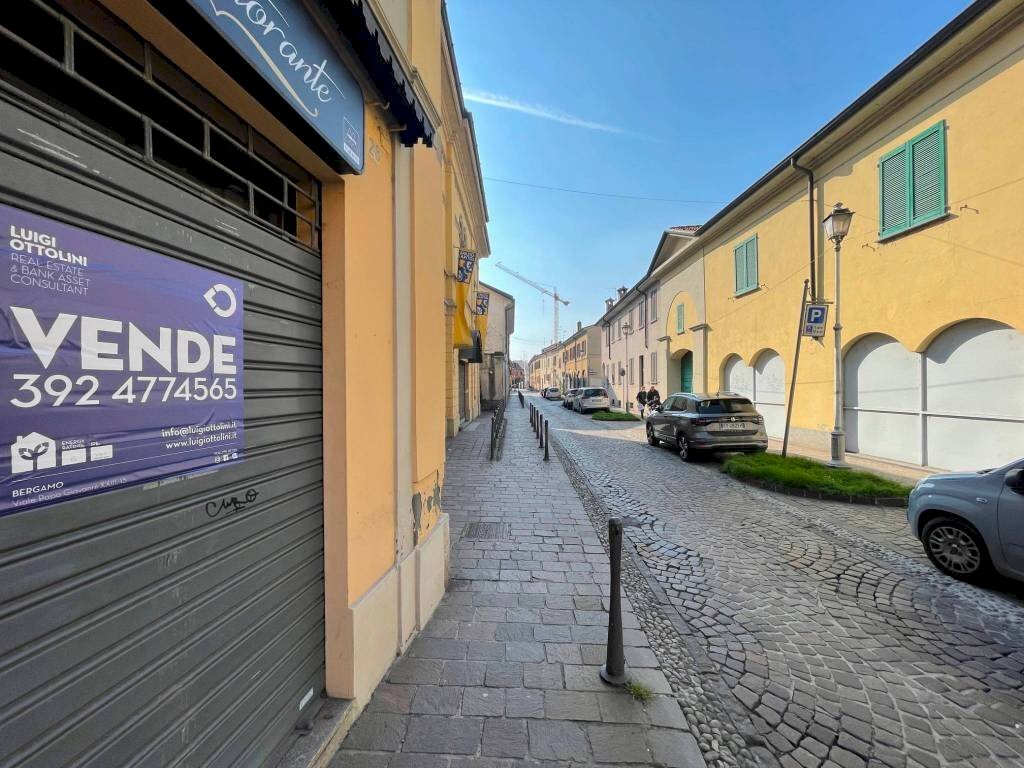 Zona - Negozio via Giuseppe Garibaldi, 28, Vimercate - foto 1